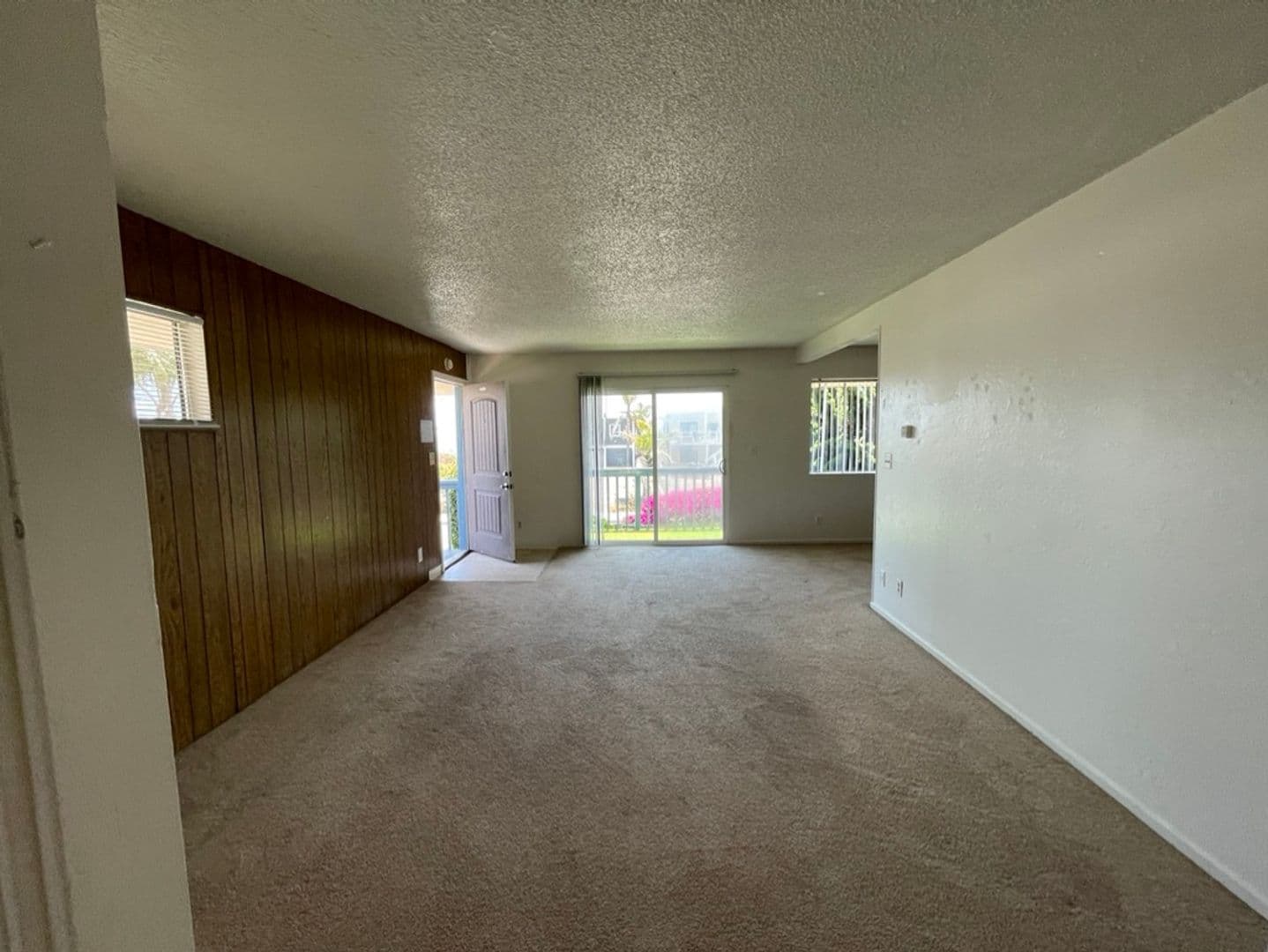 Goleta Apartment: 6764 Del Playa