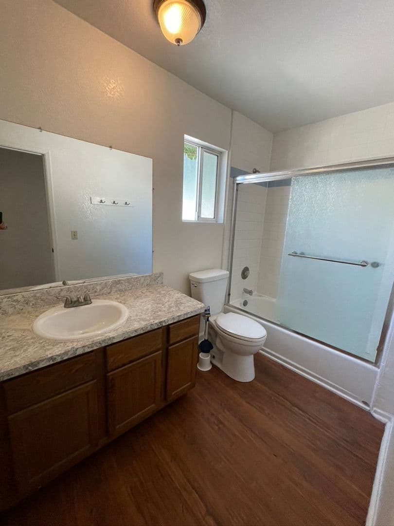 Goleta House: 6777 Abrego