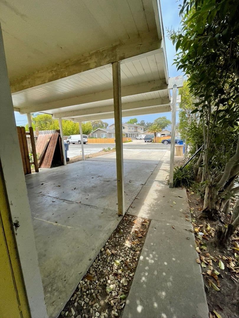 Goleta Apartment: 6775 Pasado
