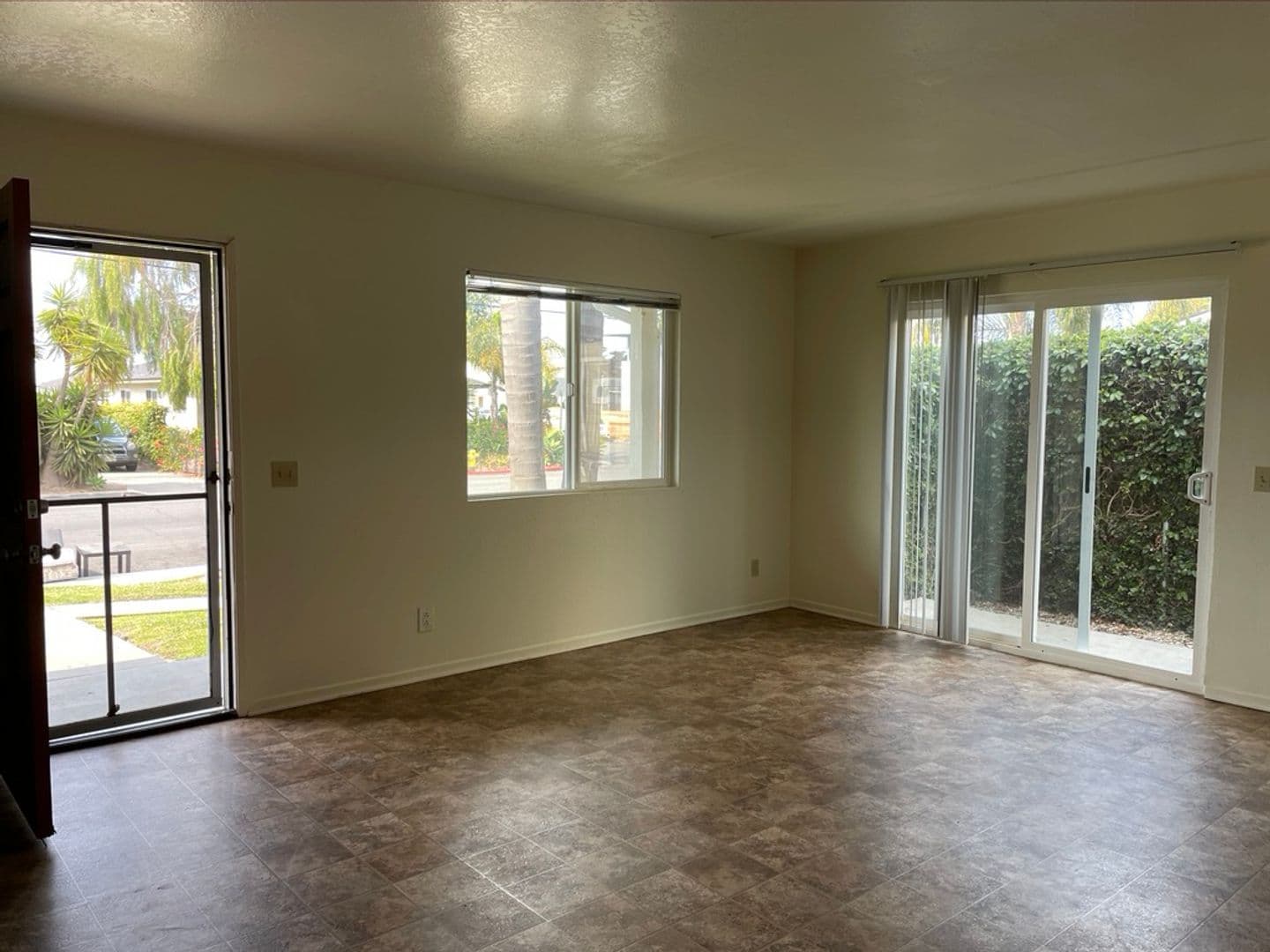 Goleta Apartment: 6790 Sabado Tarde
