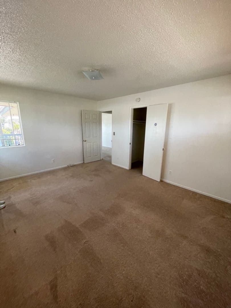 Goleta Apartment: 6764 Del Playa