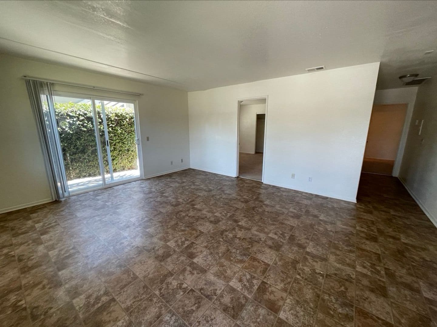 Goleta Apartment: 6790 Sabado Tarde