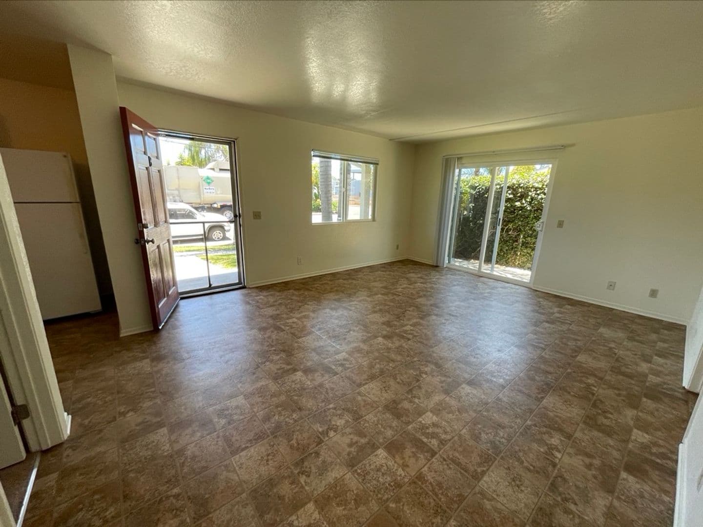 Goleta Apartment: 6790 Sabado Tarde