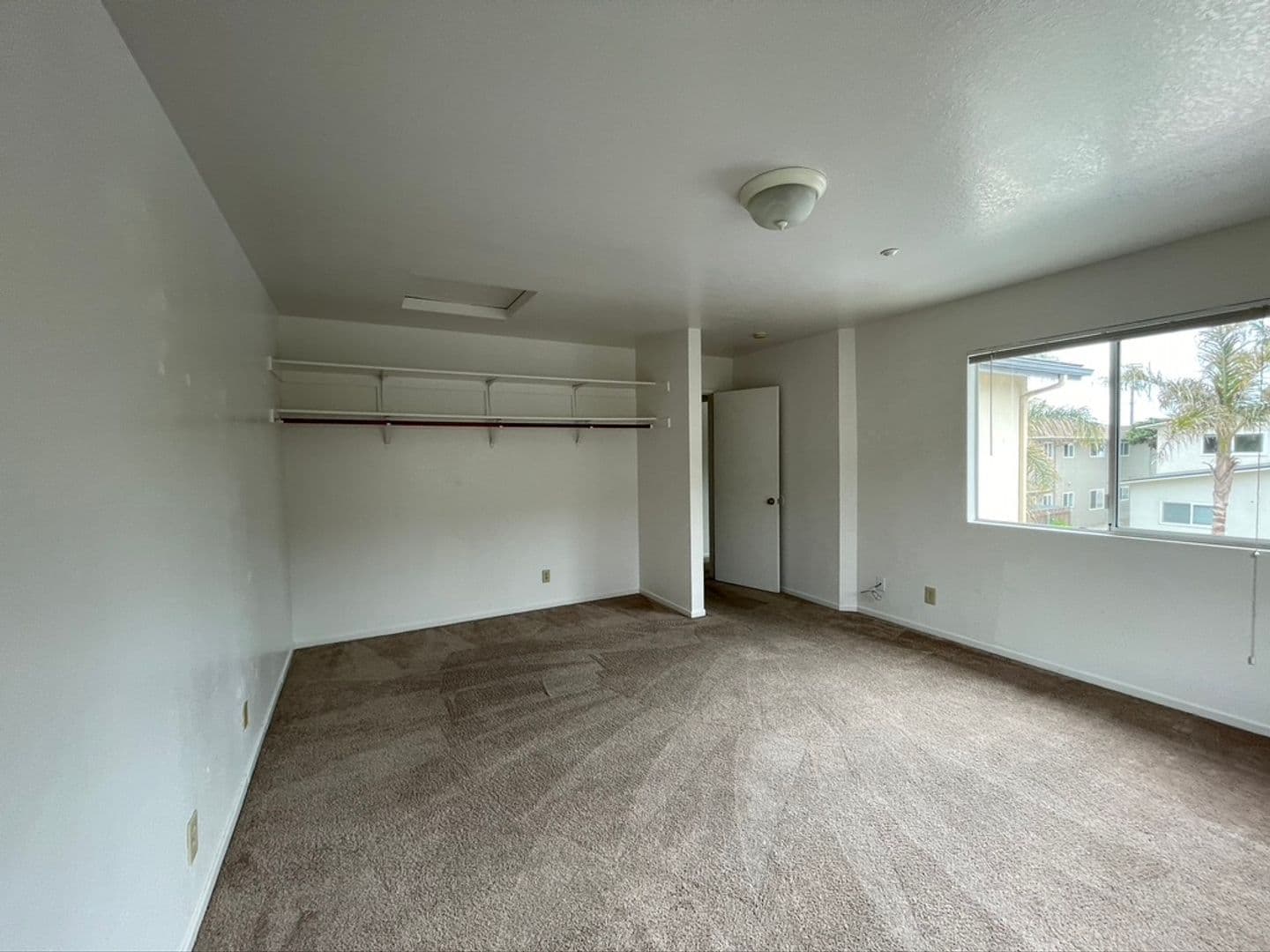 Goleta Apartment: 6595 Sabado Tarde