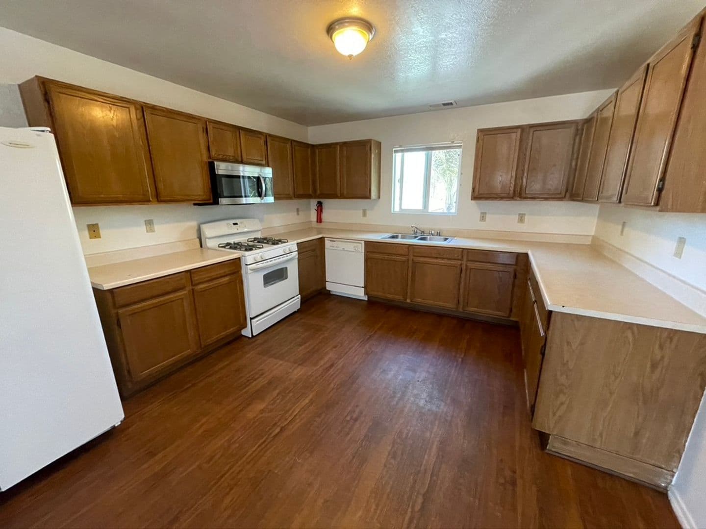 Goleta Apartment: 6795 Trigo Rd.