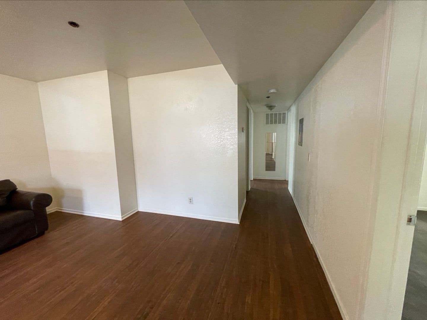 Goleta Apartment: 6595 Sabado Tarde
