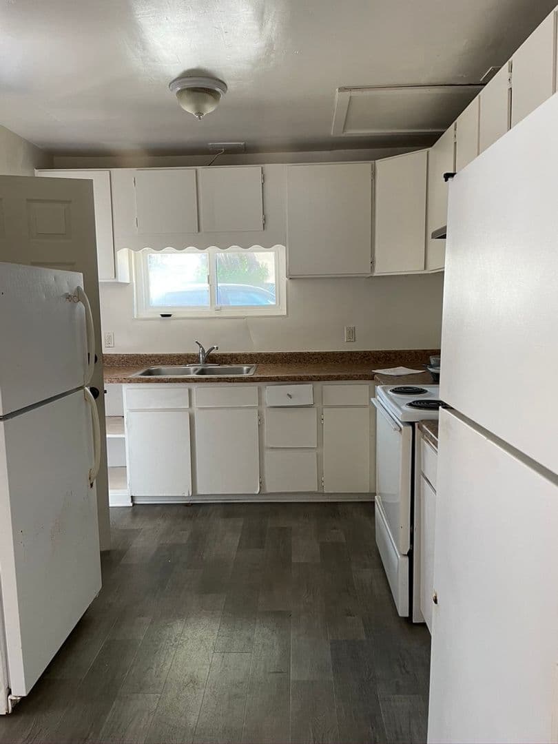 Goleta Apartment: 6583 Cordoba Rd.