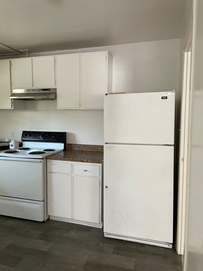 Goleta Apartment: 6583 Cordoba Rd.