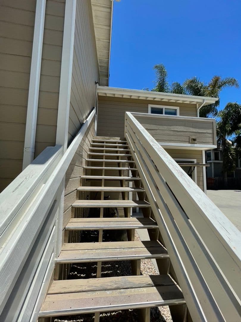 Goleta Apartment: 6795 Trigo Rd.