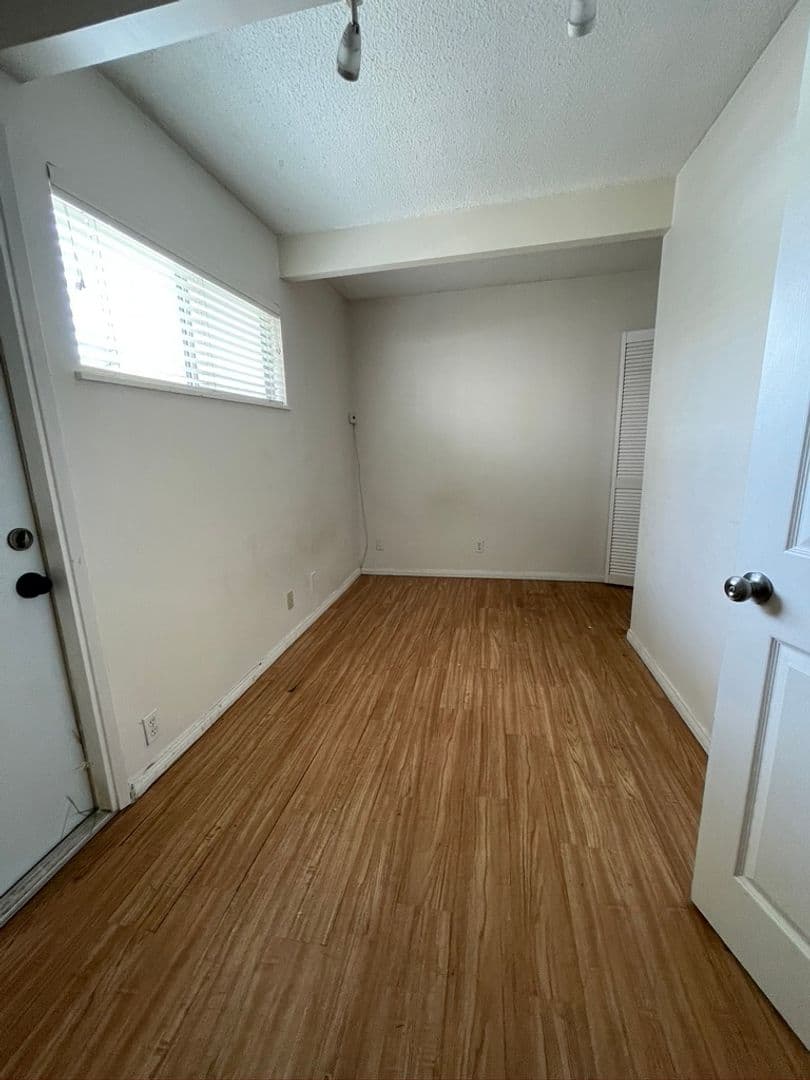 Goleta Apartment: 6775 Pasado
