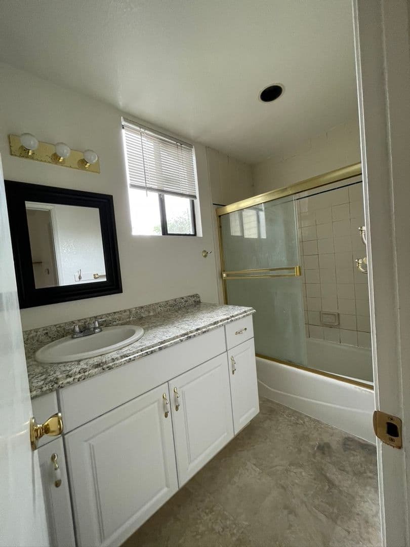 Goleta House: 6845 Pasado
