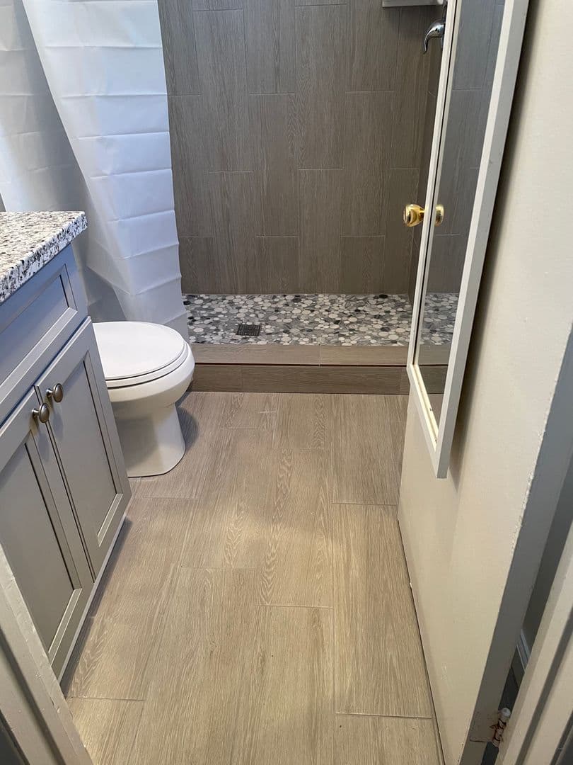 Goleta Apartment: 6764 Del Playa