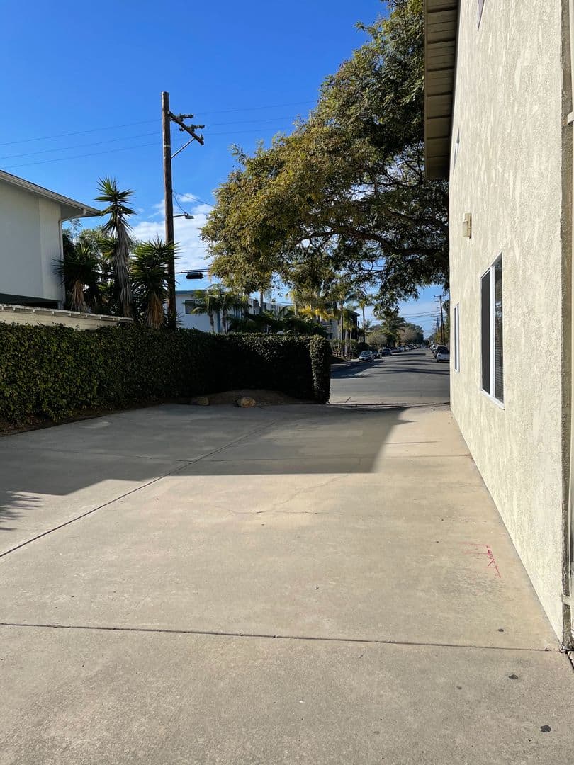 Goleta House: 6595 Segovia