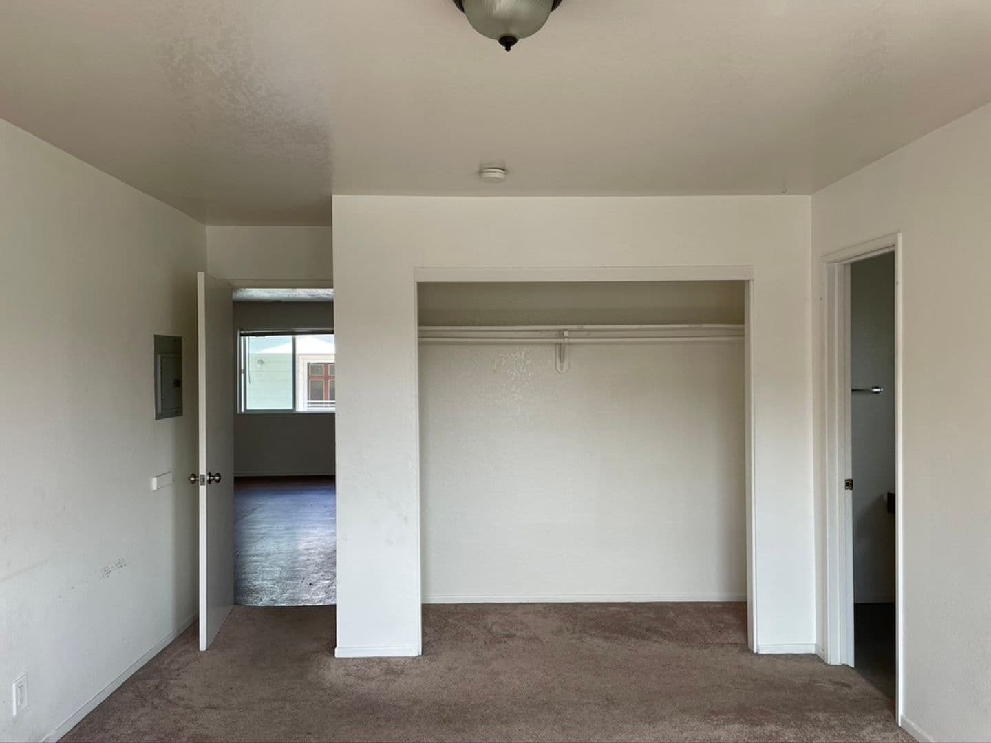 Goleta Apartment: 6795 Trigo Rd.