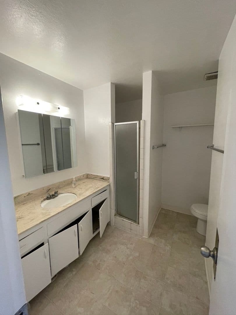 Goleta Apartment: 6695 Trigo