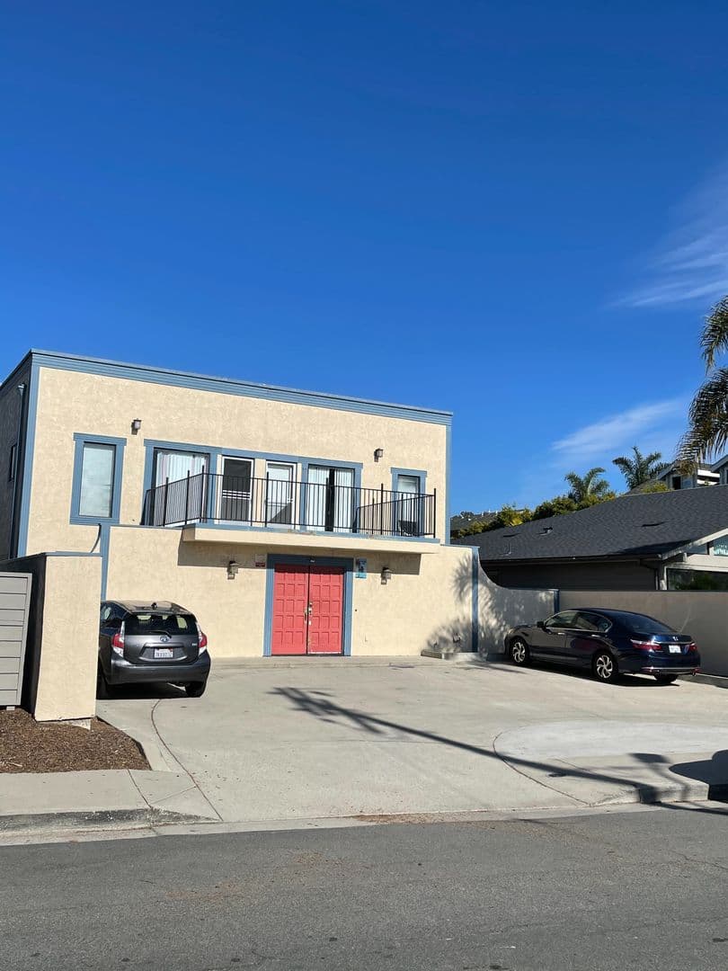 Goleta House: 6542 Del Playa
