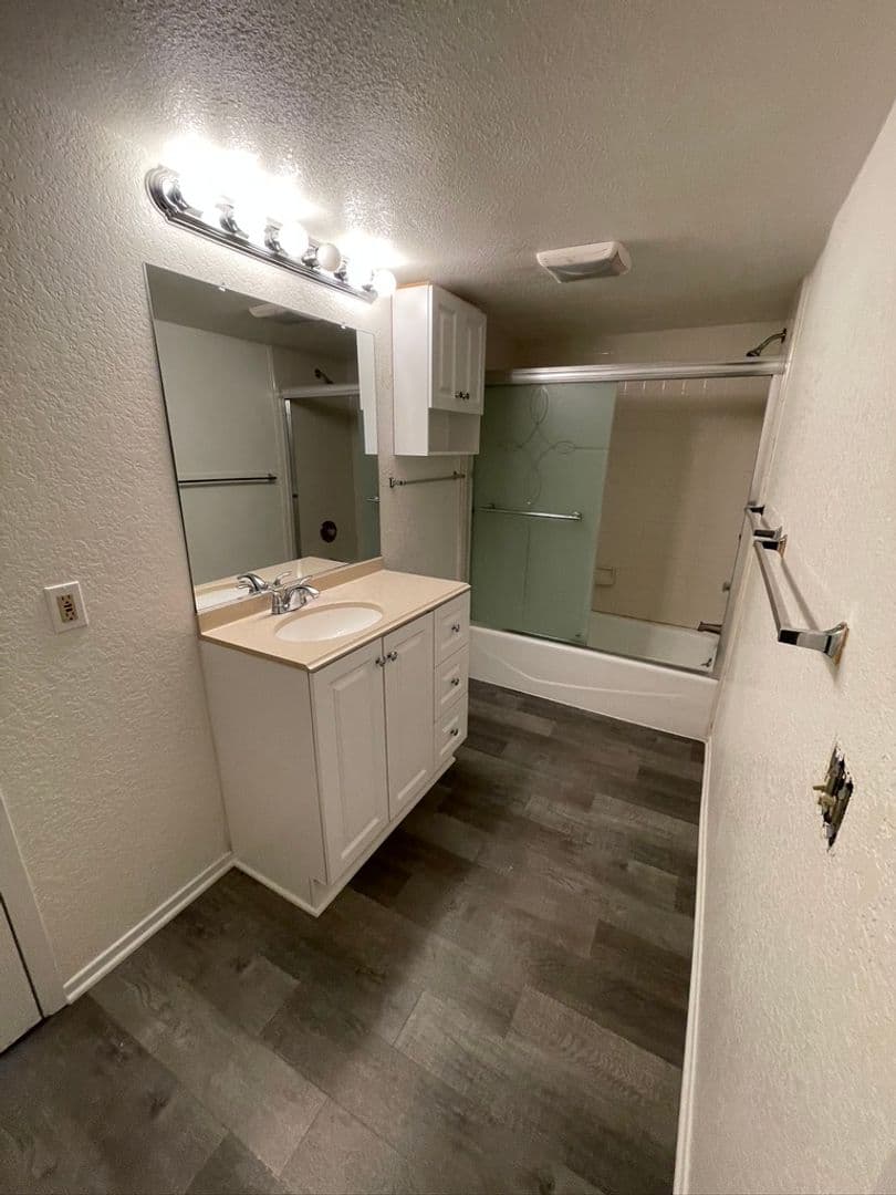 Goleta House: 6595 Segovia