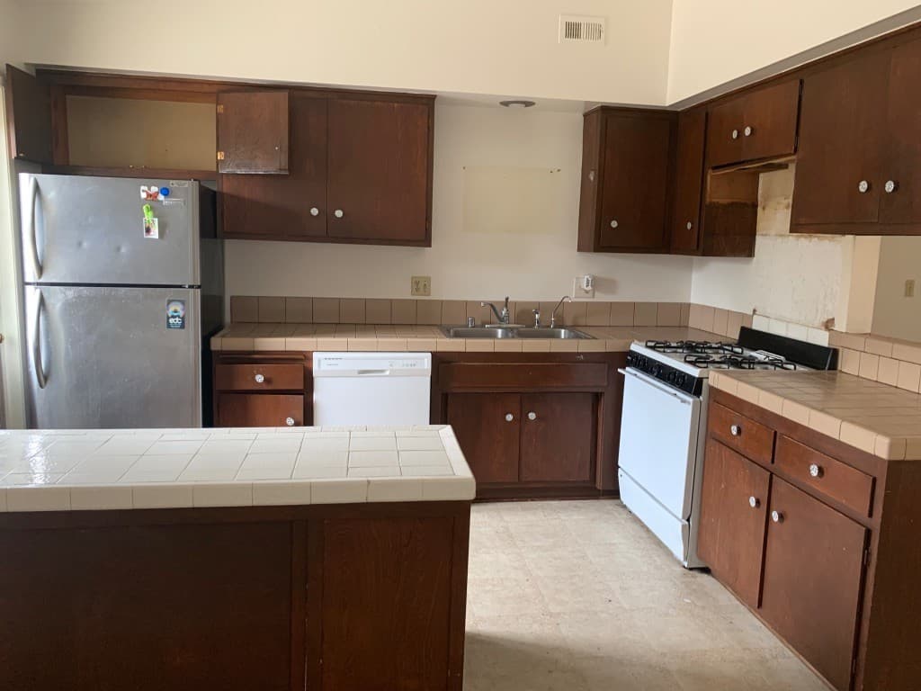 Goleta House: 925 Camino Lindo