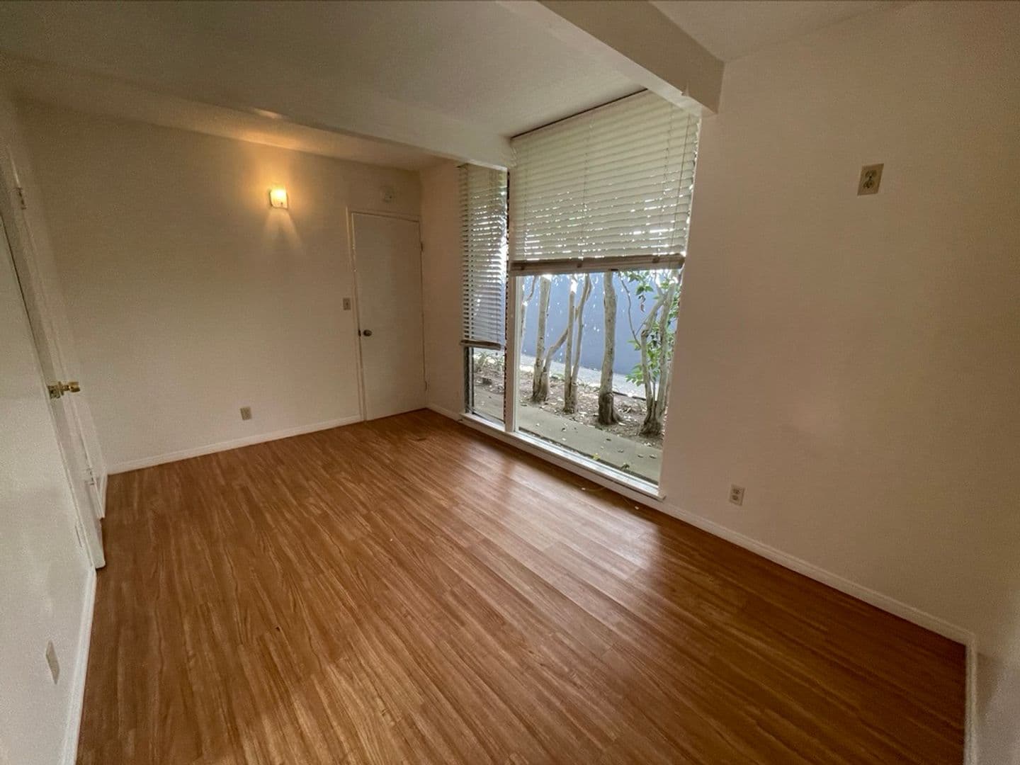 Goleta Apartment: 6775 Pasado
