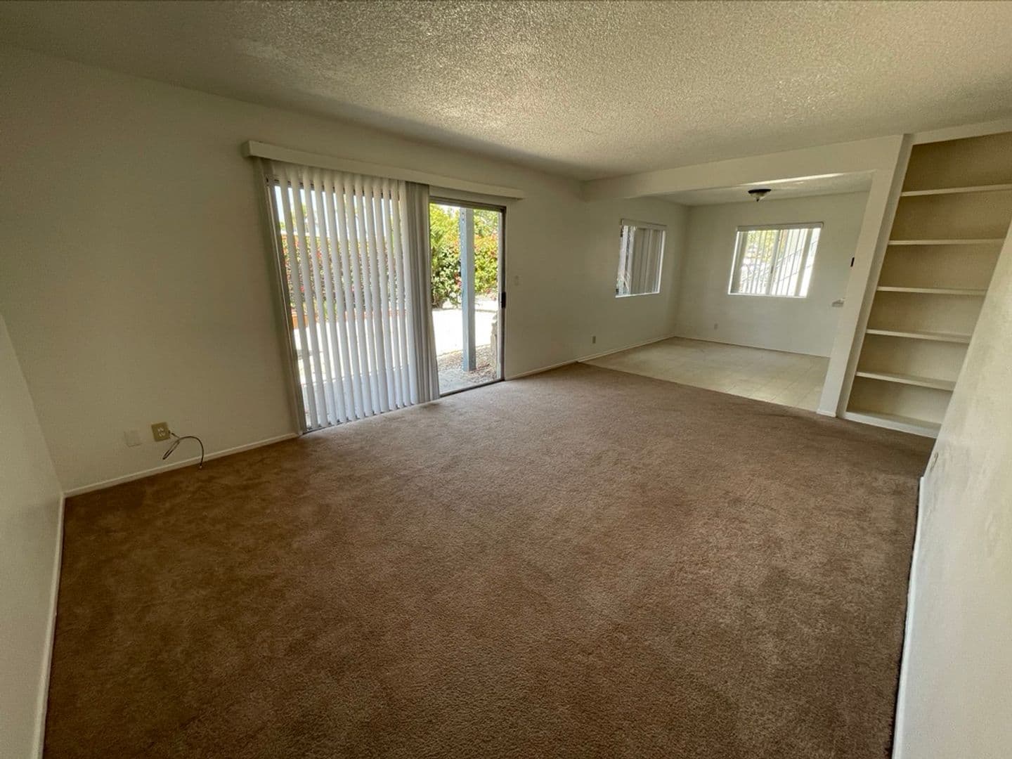 Goleta Apartment: 6695 Trigo