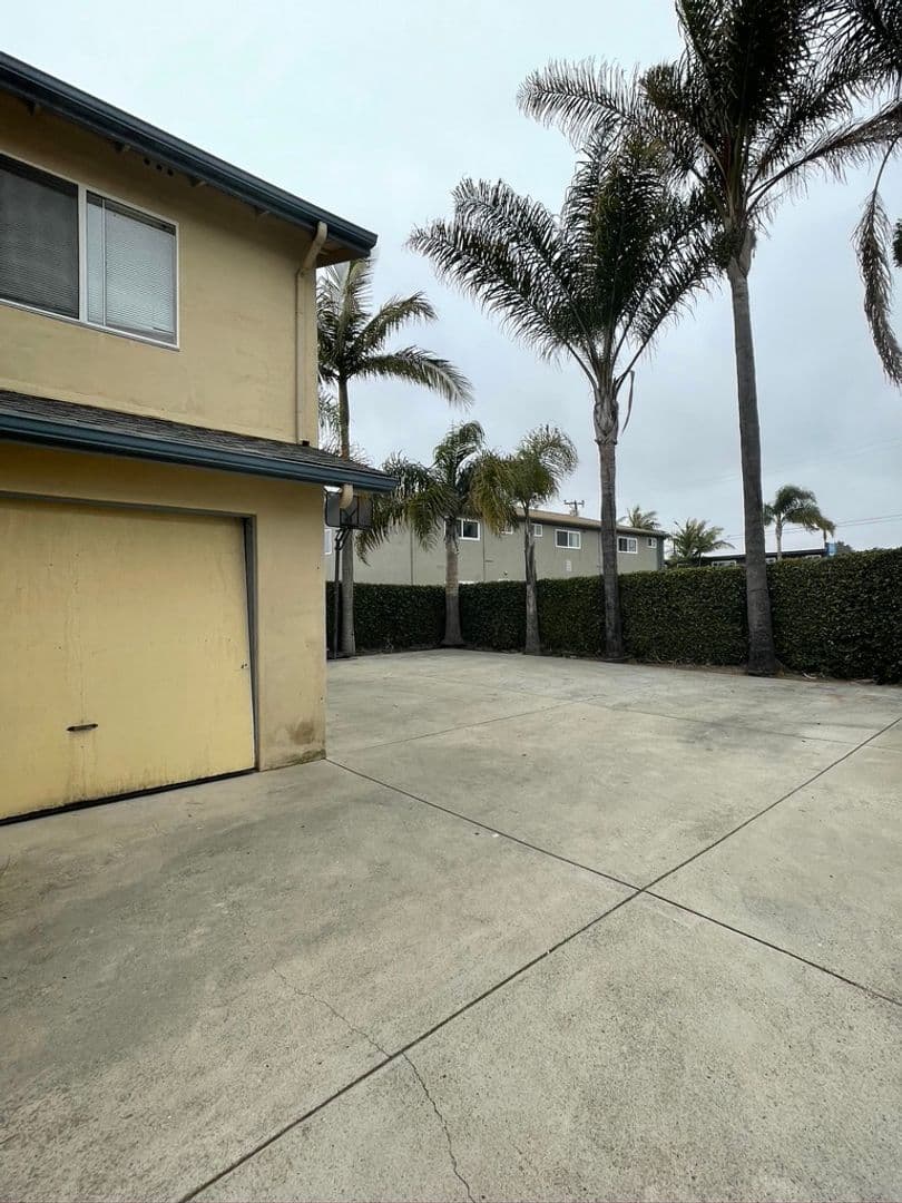 Goleta Apartment: 6582 Trigo