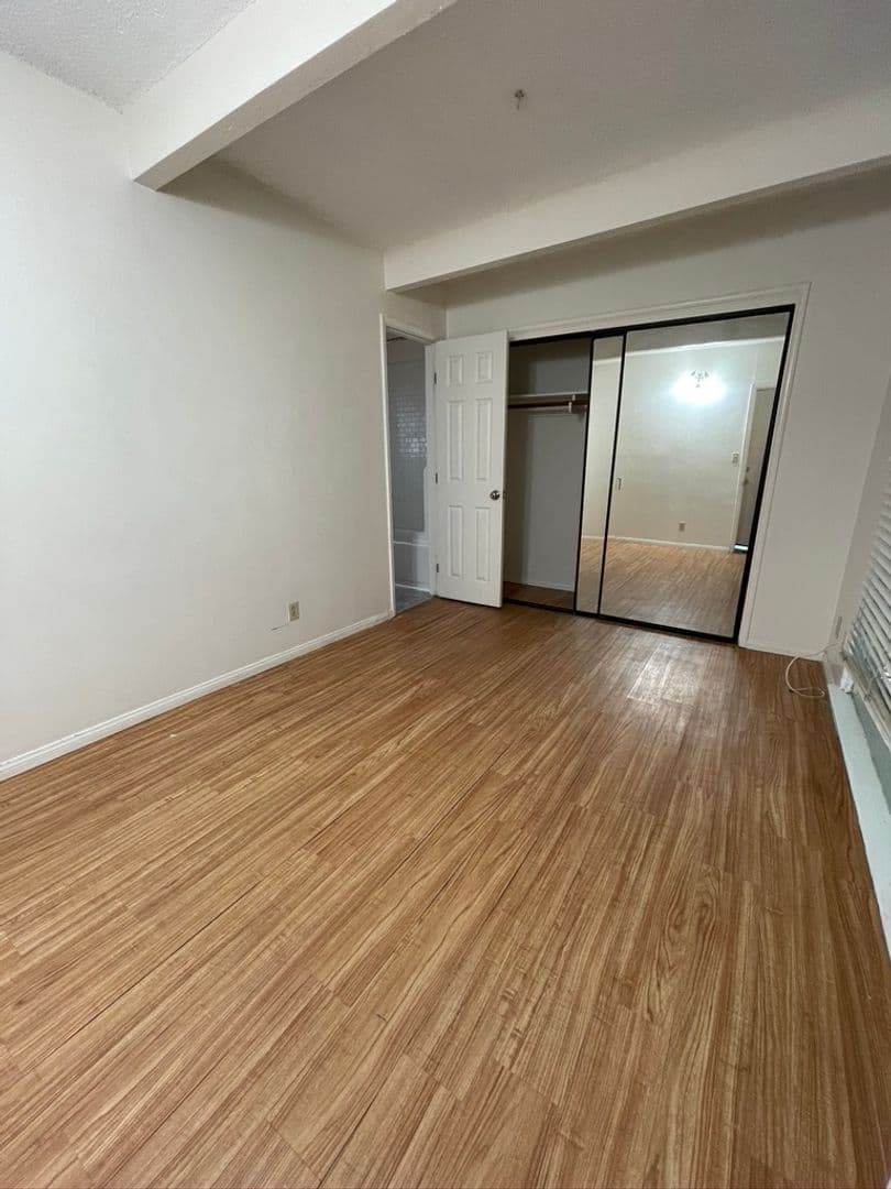 Goleta Apartment: 6775 Pasado