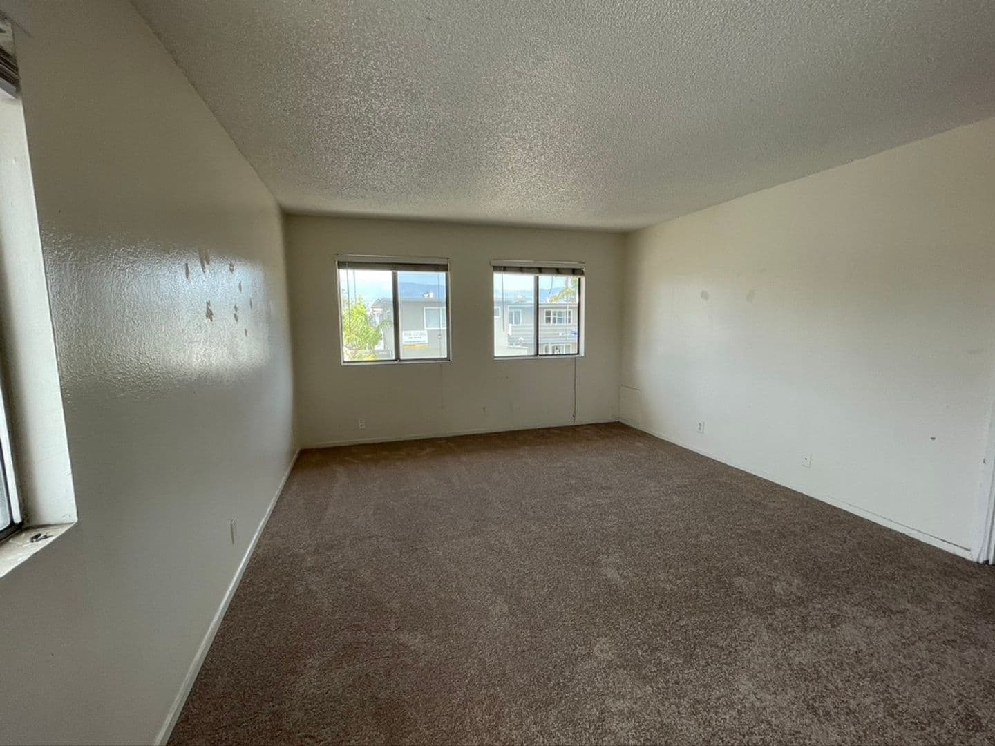 Goleta Apartment: 6598 Sabado Tarde