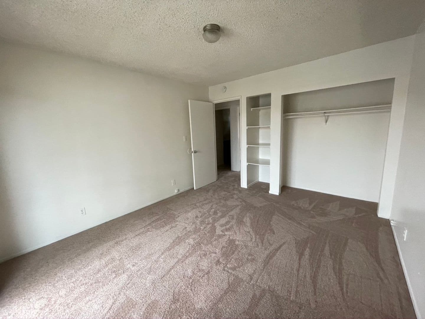 Goleta Apartment: 6583 Cordoba Rd.