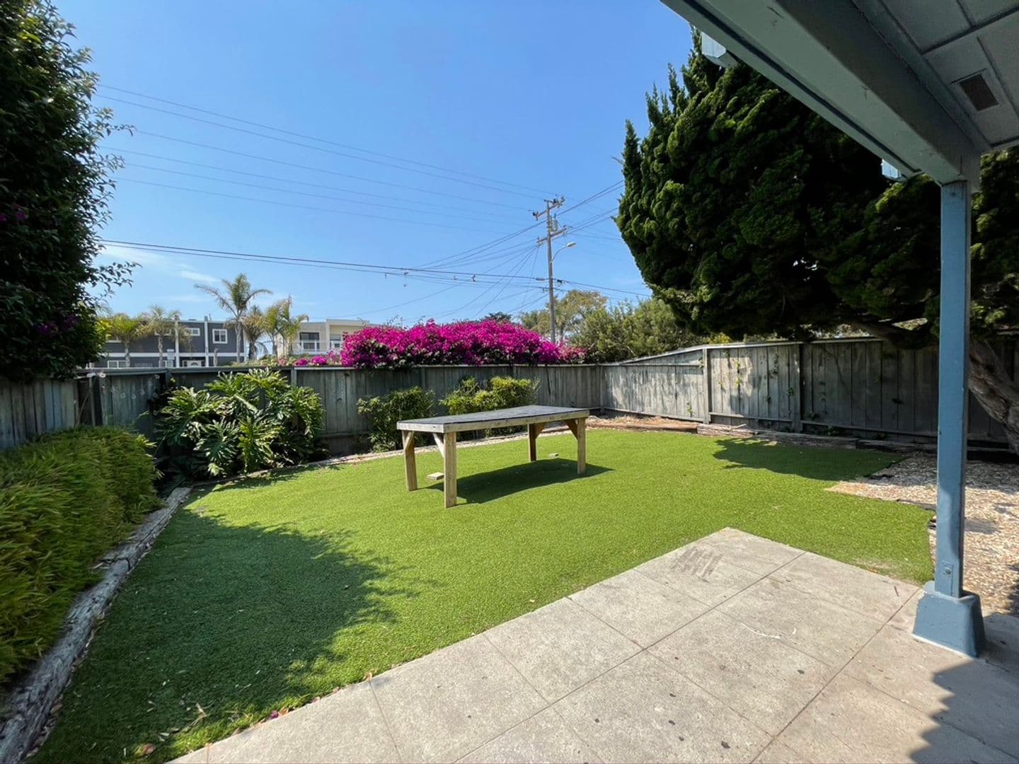 Goleta Apartment: 6764 Del Playa