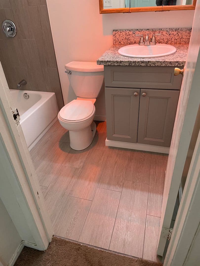 Goleta Apartment: 6764 Del Playa