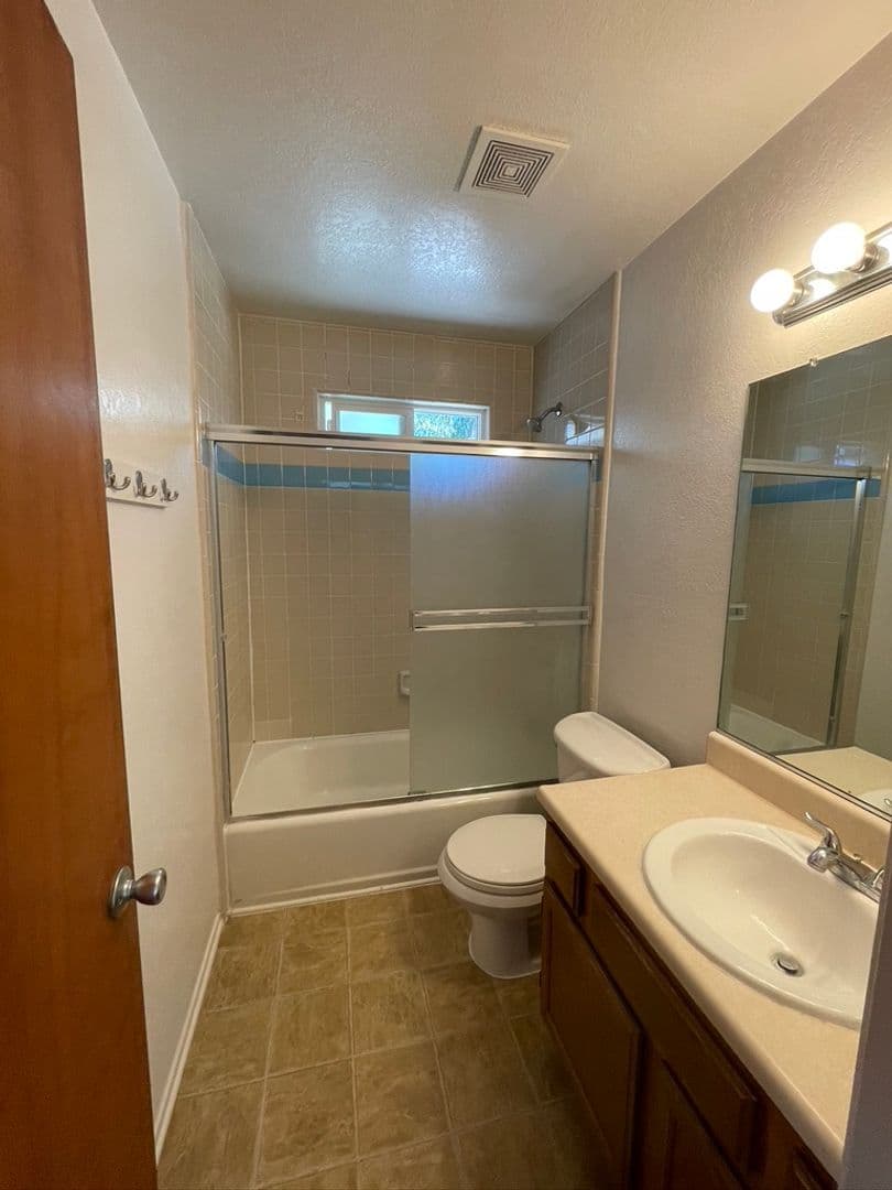 Goleta Apartment: 6799 Trigo