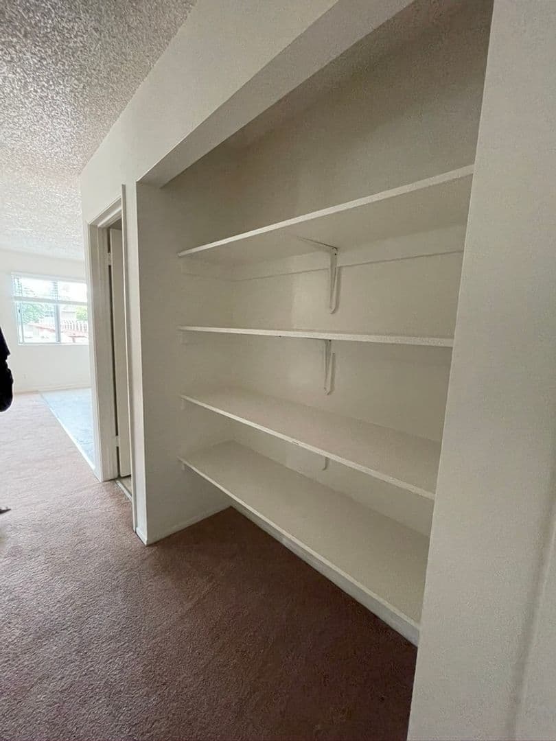 Goleta Apartment: 6583 Cordoba Rd.