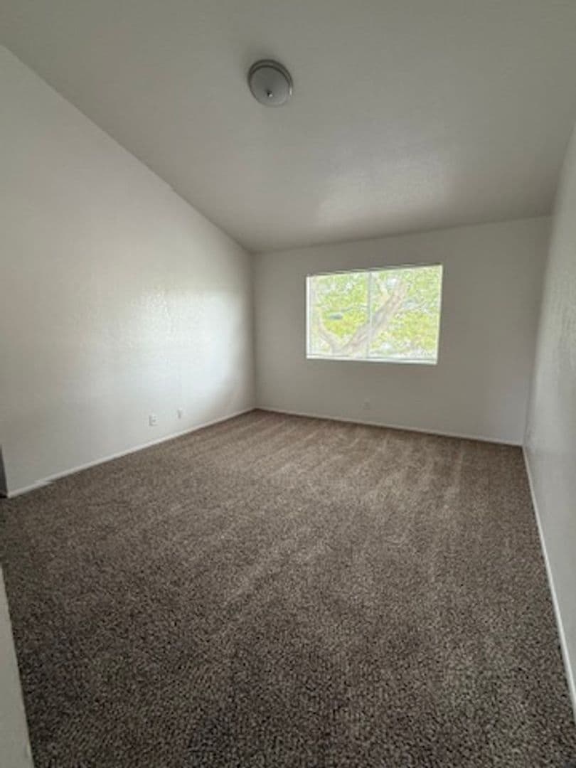 Goleta House: 6595 Segovia