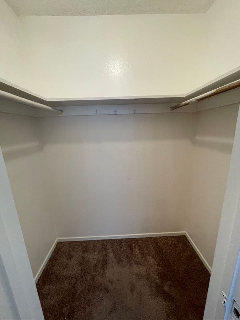 Goleta Apartment: 6764 Del Playa
