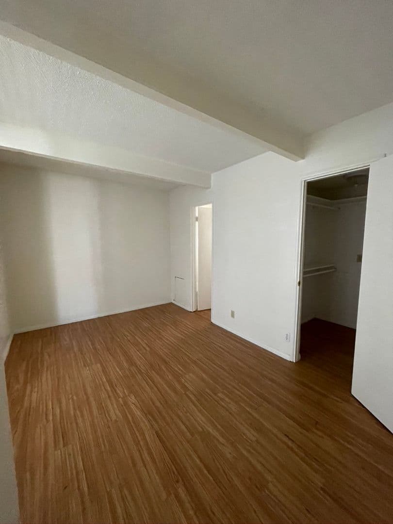 Goleta Apartment: 6775 Pasado