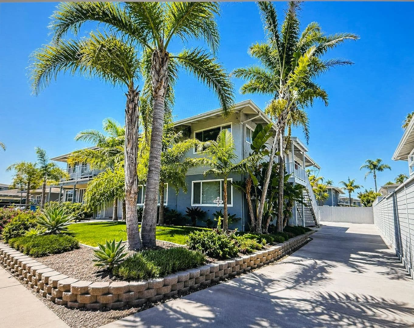 Isla Vista Apartment: 6679 Sabado Tarde