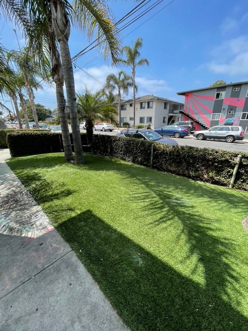 Goleta Apartment: 6595 Sabado Tarde