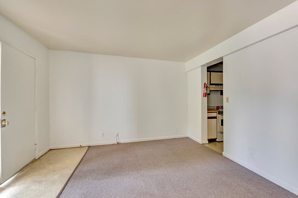 Charlottesville House: 1243 Cedars Court B-1