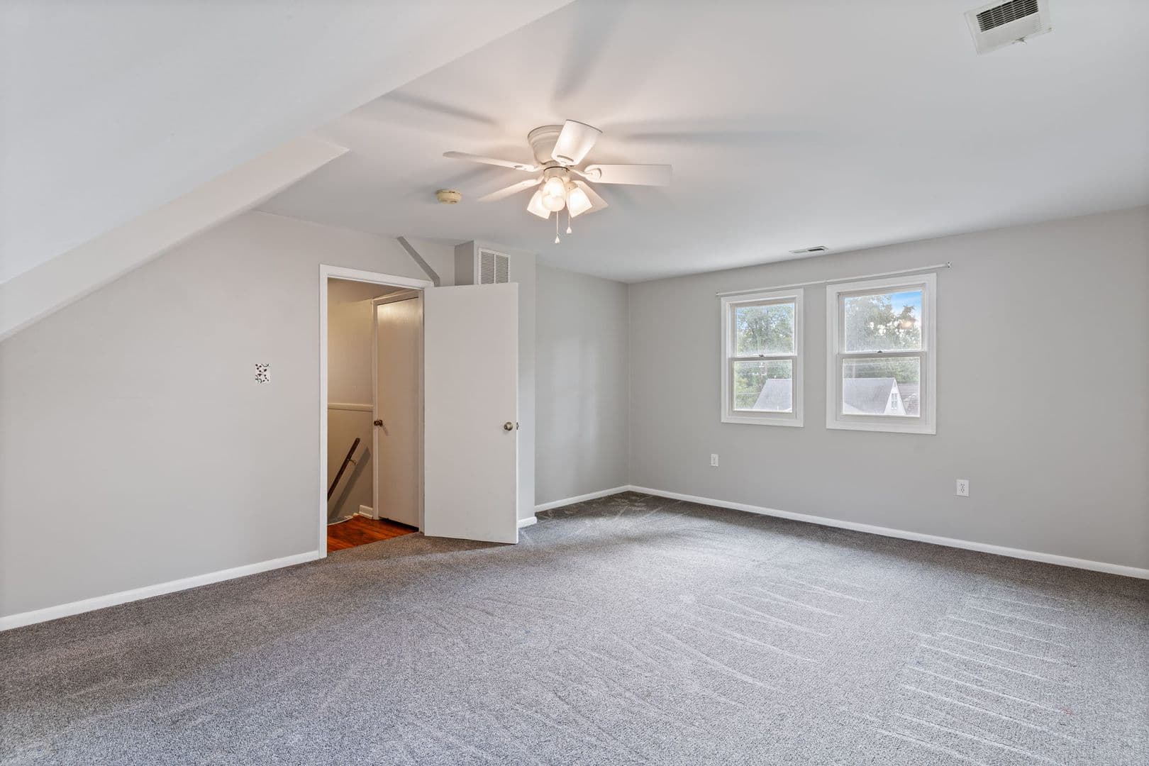 Fairfax House: 4023 Poplar St