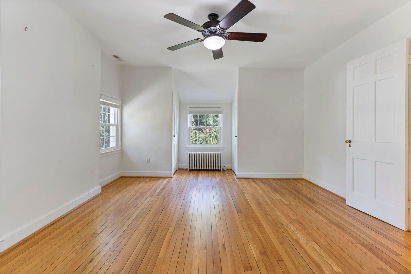Alexandria House: 3114 Russell Rd