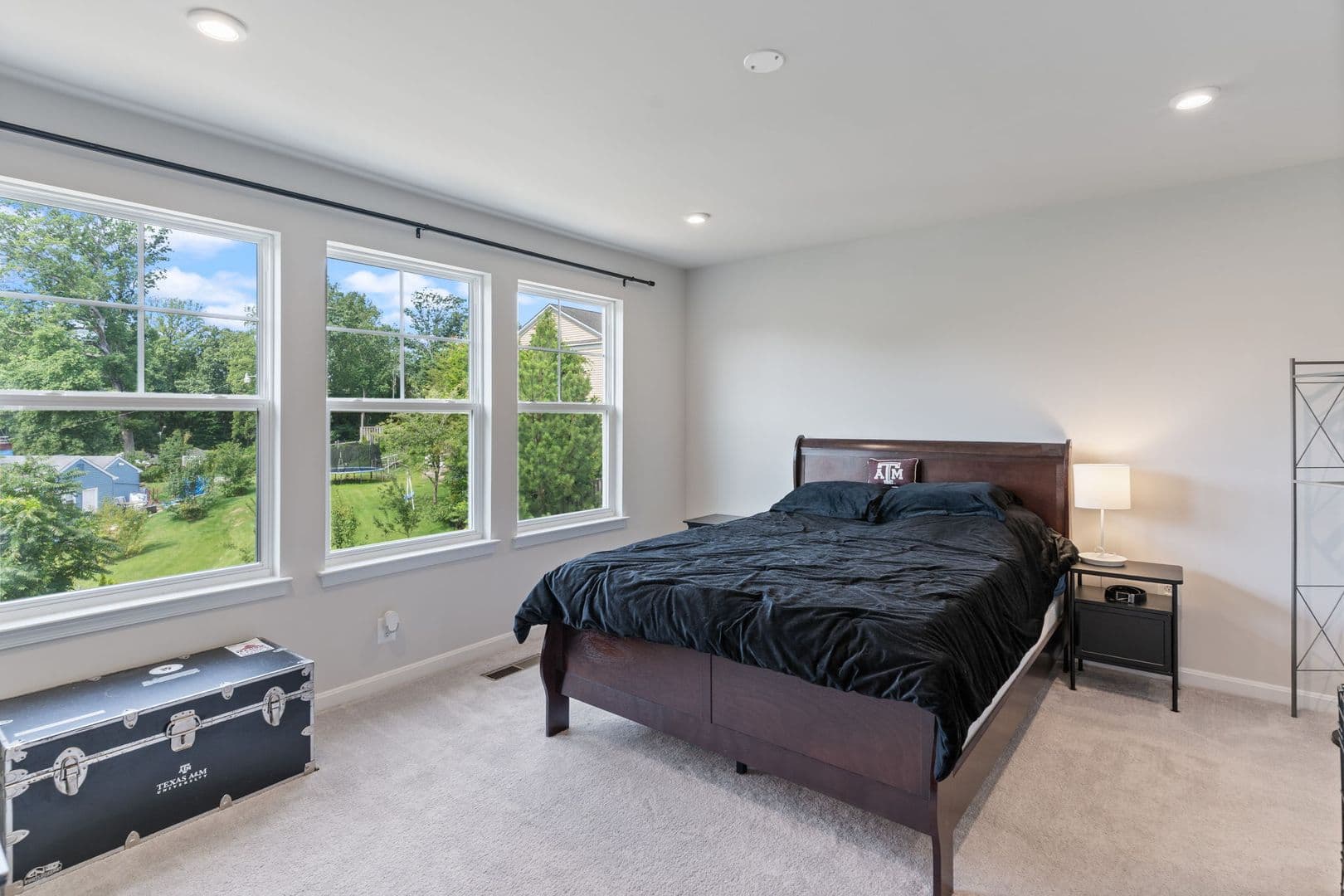 Triangle House: 18277 Summit Pointe Drive