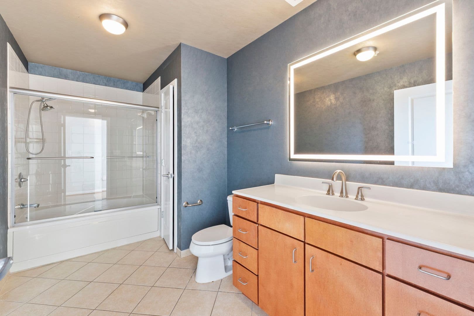 Washington House: 1001 L St NW