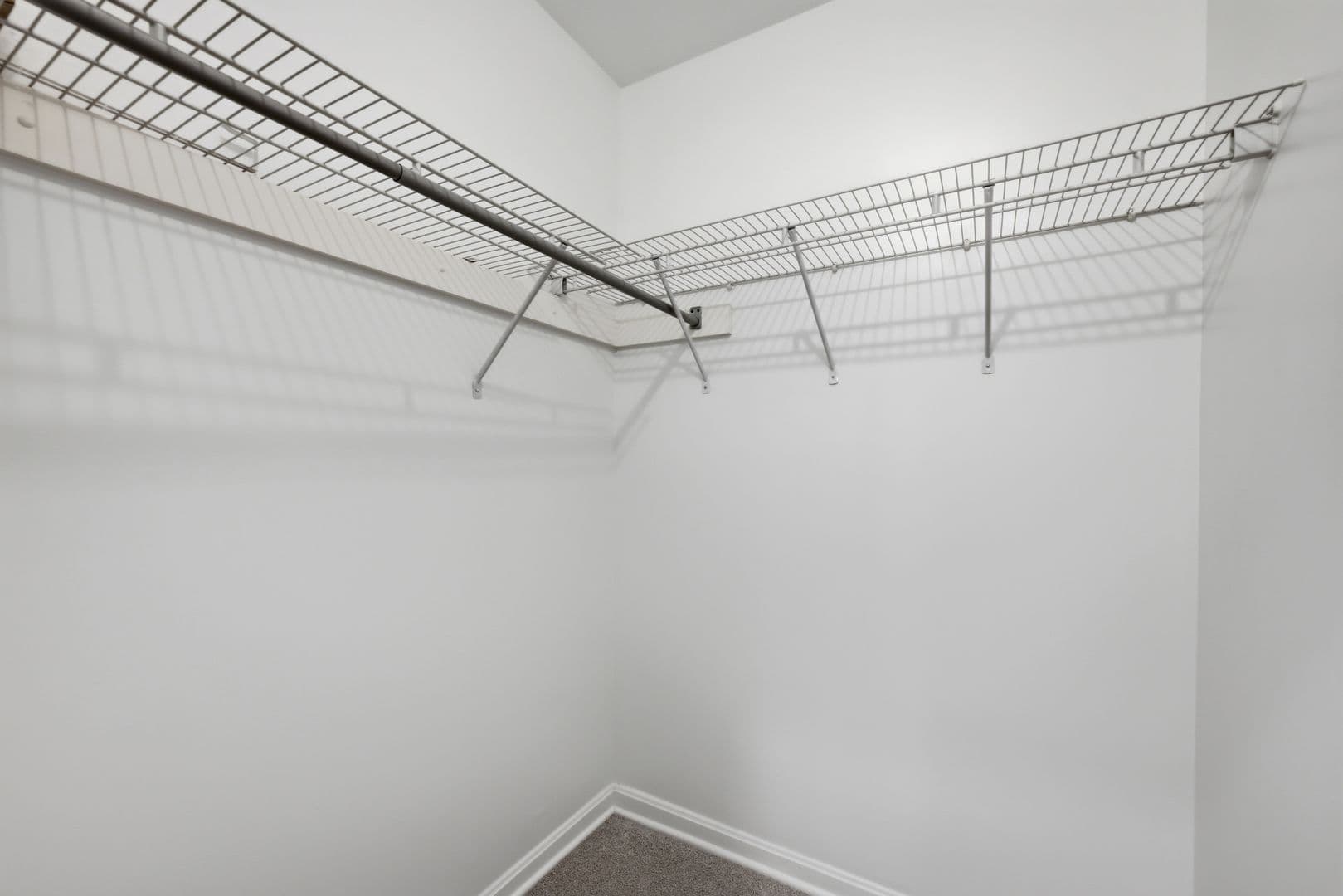 Alexandria House: 525 Bashford Ln
