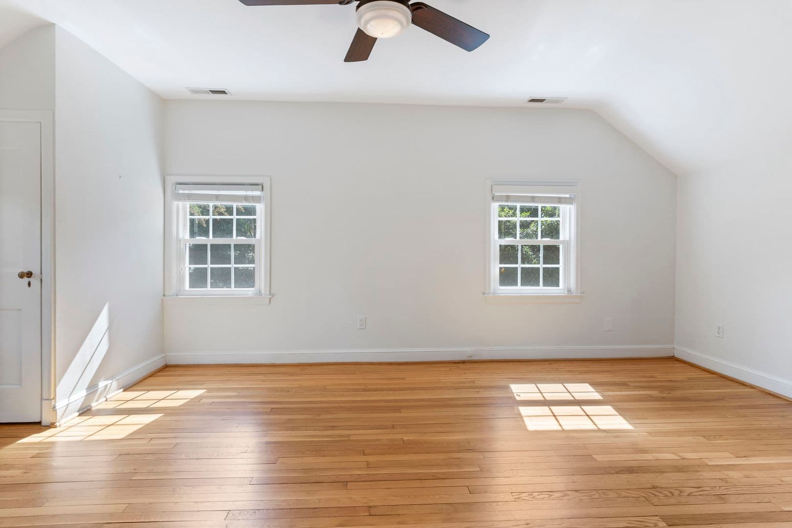 Alexandria House: 3114 Russell Rd