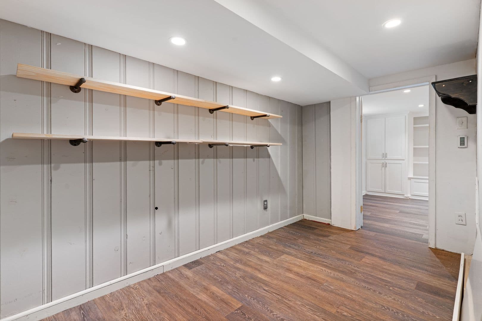 Alexandria House: 3114 Russell Rd
