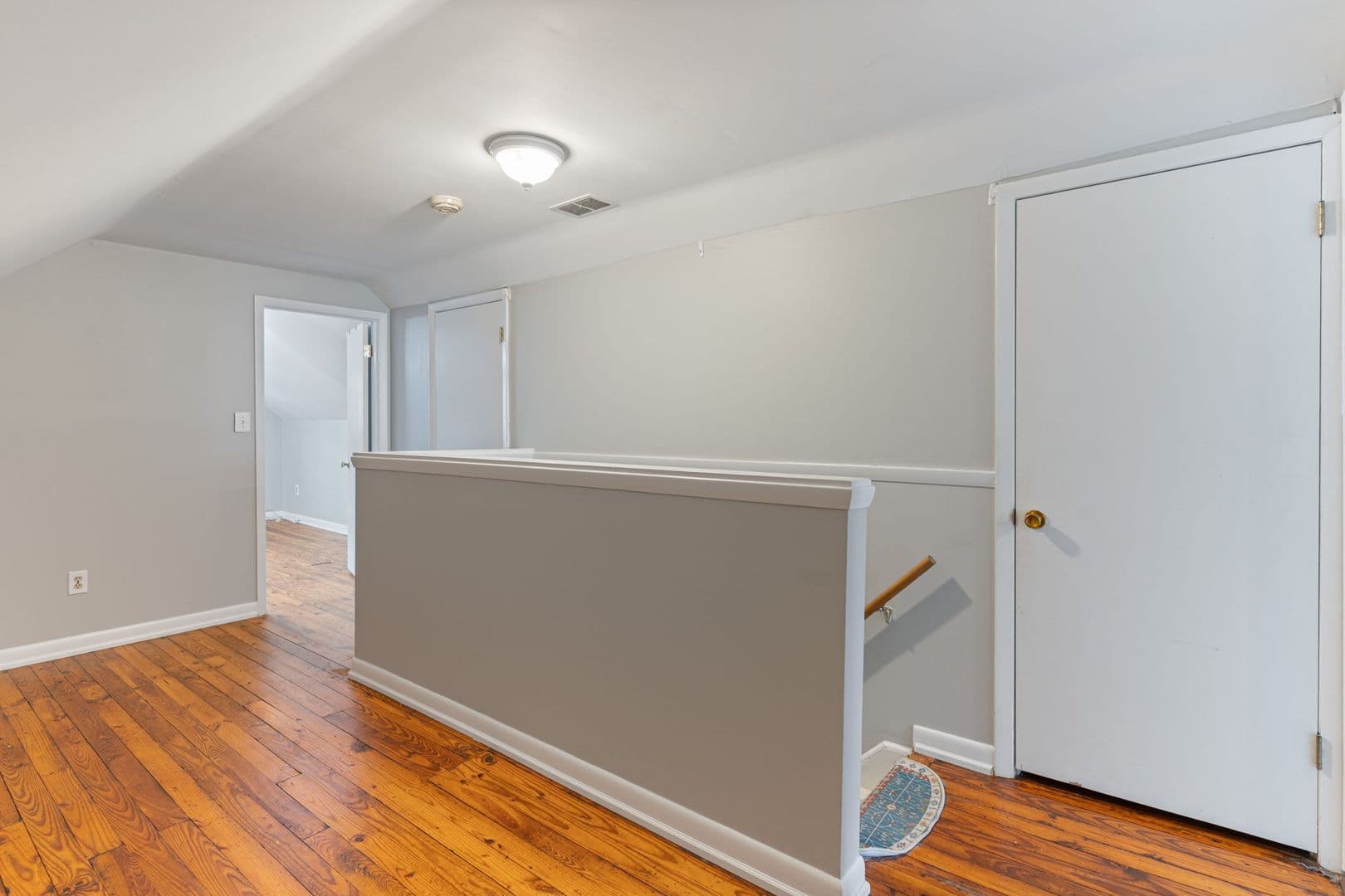 Fairfax House: 4023 Poplar St