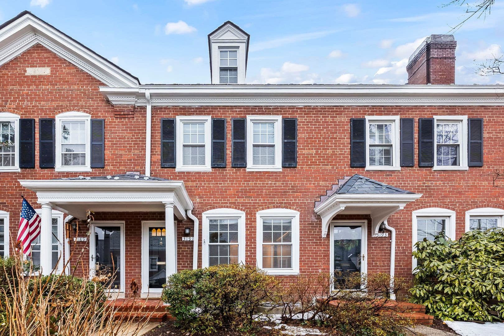 Arlington House: 3191 South Stafford Street