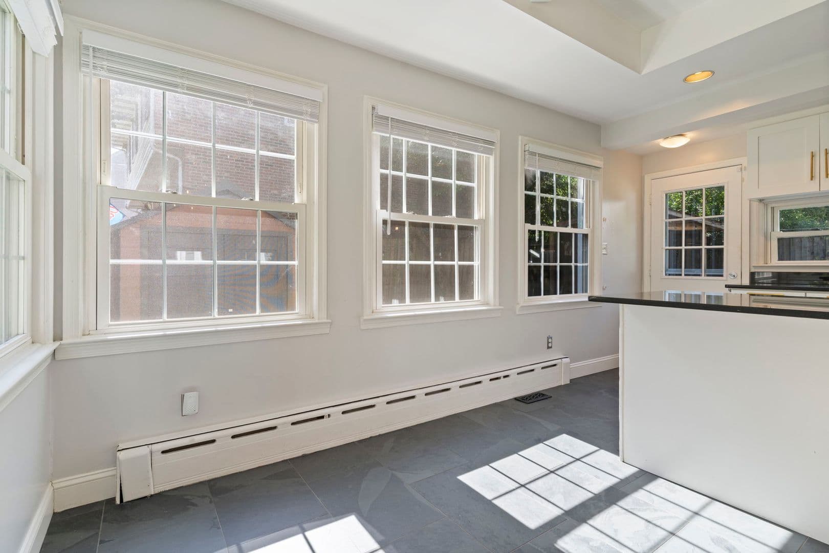 Alexandria House: 3114 Russell Rd