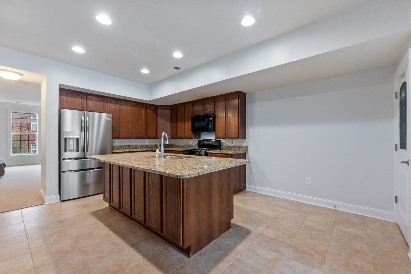 Woodbridge House: 2278 Margraf Cir