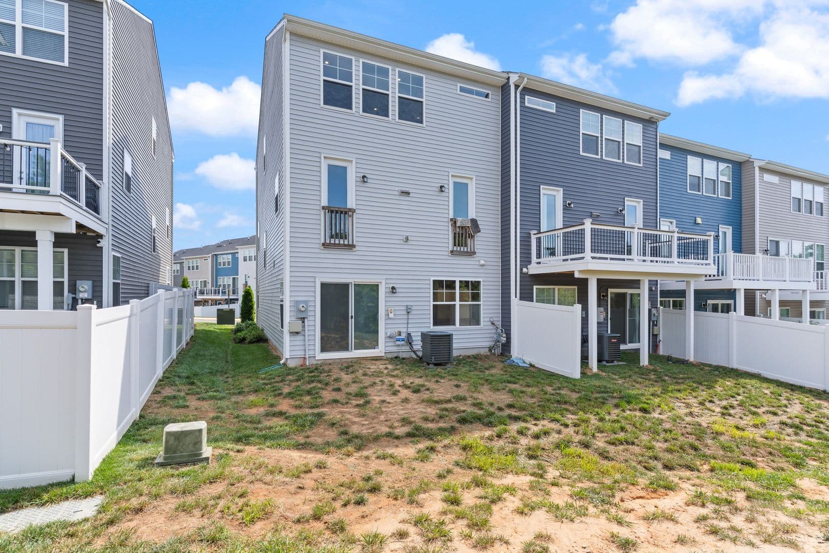 Triangle House: 18277 Summit Pointe Drive